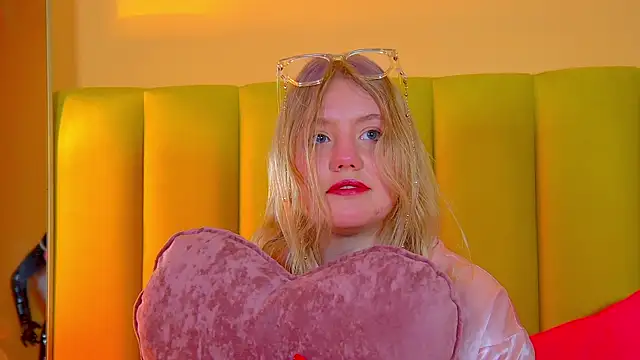 EmilyEvanse 现场XXX聊天