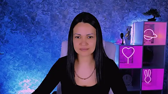 Chatroom XXX en direct de karolina_robinson