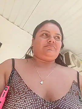 Chat XXX en directo de Lena_Cum69