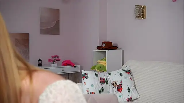 SunnivaCoviln Live XXX chat