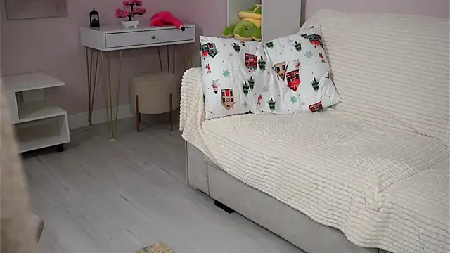 SunnivaCovil Chat XXX in diretta