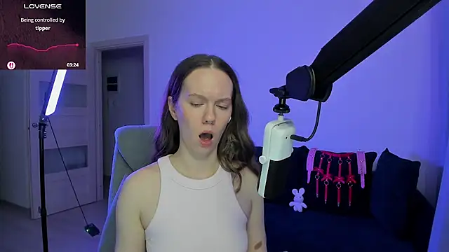 Goddess_of_Fertility's Webcam Show