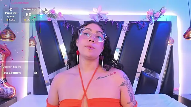 Chat XXX Live antonelllepiercee