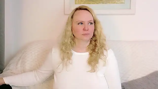 Sarah4youn Live XXX chat