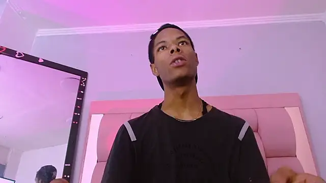 Santiago_Ortiz_ ওয়েবক্যাম শো