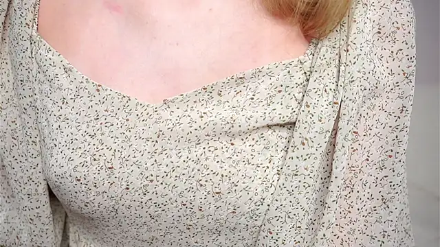 แชท XXX สดของ SunnivaCovil