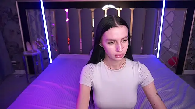 XXX chat uživo modela Snow_WhiteeeX
