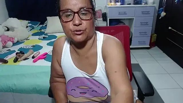 pervert_mommy_ Chat XXX in diretta