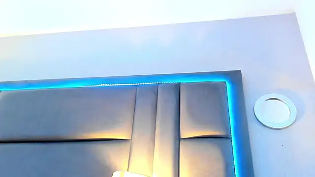 EllaEvanz Obrolan Langsung XXX