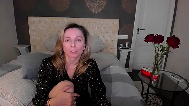 AllisonWilliams: онлайн-секс-чат