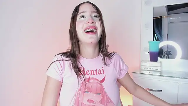 Chat XXX ao vivo de lovingdarcy_