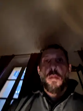 XXX chat uživo modela Valen_tinx19cm