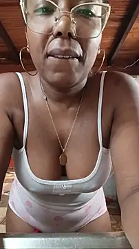 ChanneldelaCroix Live XXX Chat