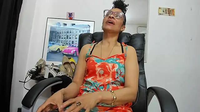 Pertunjukan Kamera Web Aries_Mature