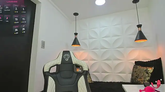 dirtyplayluna_ 即時 XXX 聊天