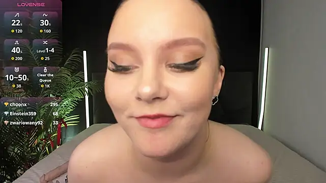 Show modela Sweetie_Allice na web-kameri