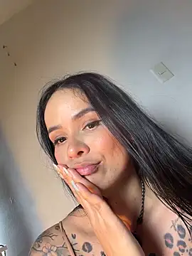 HotAlana_ Chat XXX live