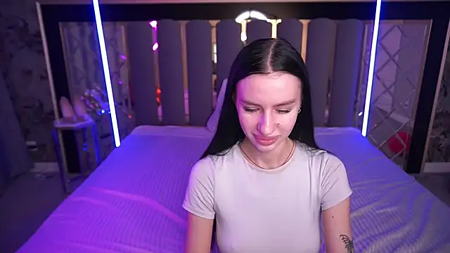 Chat +18 de Snow_WhiteeeX ao vivo