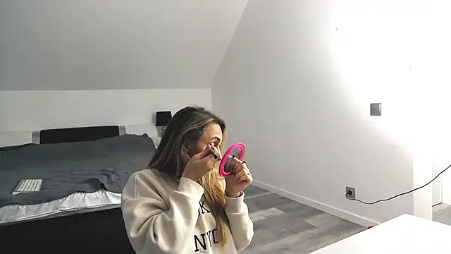 ArabianMalikah Adlı Modelin Canlı XXX Sohbeti