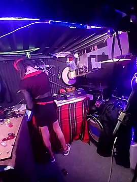 AllucyLu – Live XXX-chat