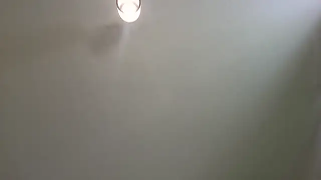 MissCC99: διαδικτυακό σόου στην κάμερα