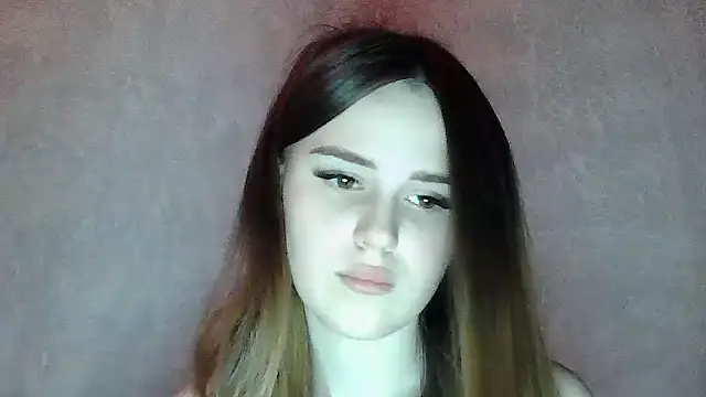 SweetLoraa – Live XXX-chat