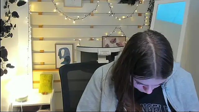 Josephine_Kiss Live XXX-Chat