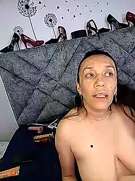 Chat XXX ao vivo de Shantey_Laurent