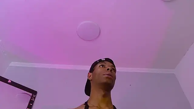 Вебкам-шоу Santiago_Ortiz_