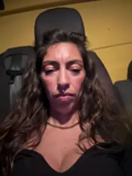 Amani_thewolf Chat XXX live