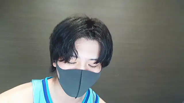 CHROME-kun925 élő XXX-chatje