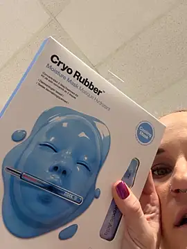 Pokazy przed kamerką – lolabunny9