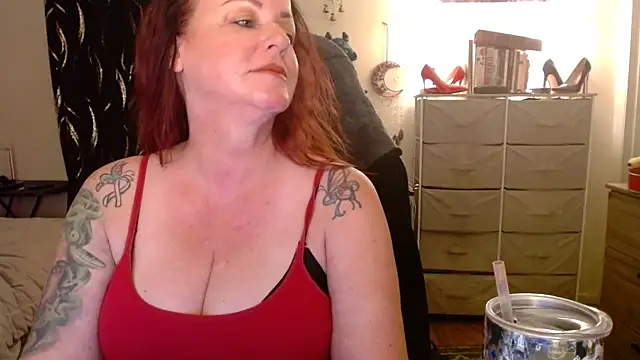 Czat XXX na żywo – Nikkimastersgirl1091