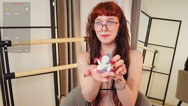 LeelooYolo élő XXX-chatje