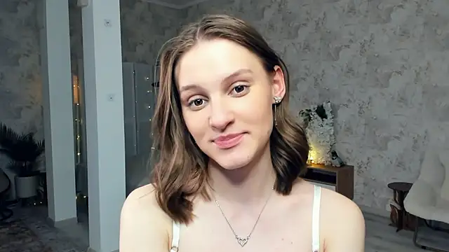 LianneBynon's Live XXX Chat