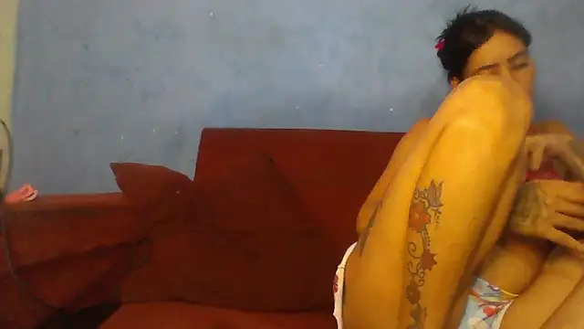 thasmyni's Live XXX Chat