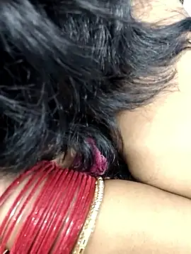 Pokazy przed kamerką – Hotty_Kavita