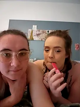 AndHerXO 网络视讯表演