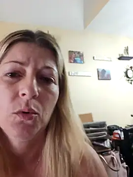 NikkiBlisssのライブXXXチャット