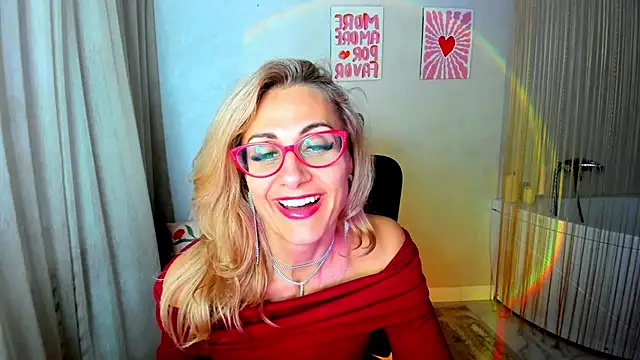 MuseOfStage's Live XXX Chat