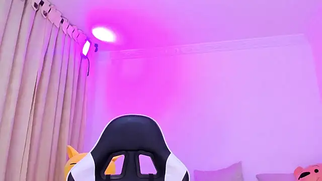 Chatroom XXX en direct de shanel_taylor