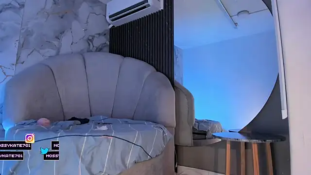 Chatroom XXX en direct de Katemoss70