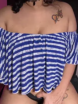 Онлайн чат XXX Squirt_Queen_X