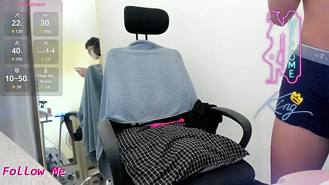 Asiancutiexx élő XXX-chatje