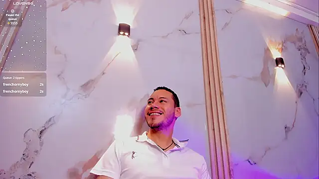 Онлайн чат XXX Aron_and_molly