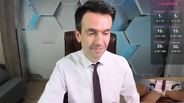 SteveTiger élő XXX-chatje