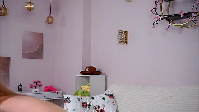 SunnivaCovil live XXX chat