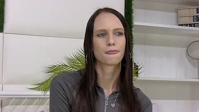 Онлайн чат XXX TaraHarris