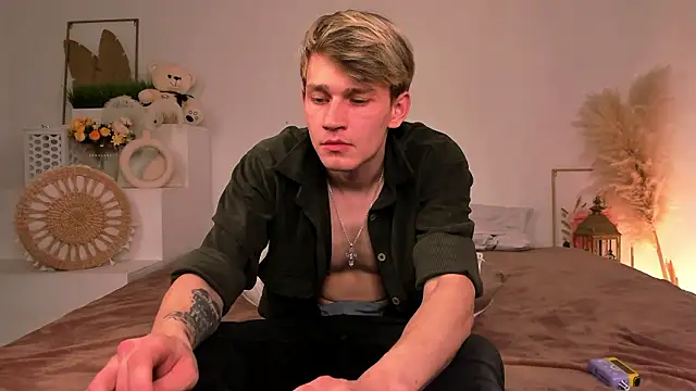 Volan_Starts Webcam Show