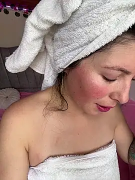 GiuliaBianchi's Live XXX Chat